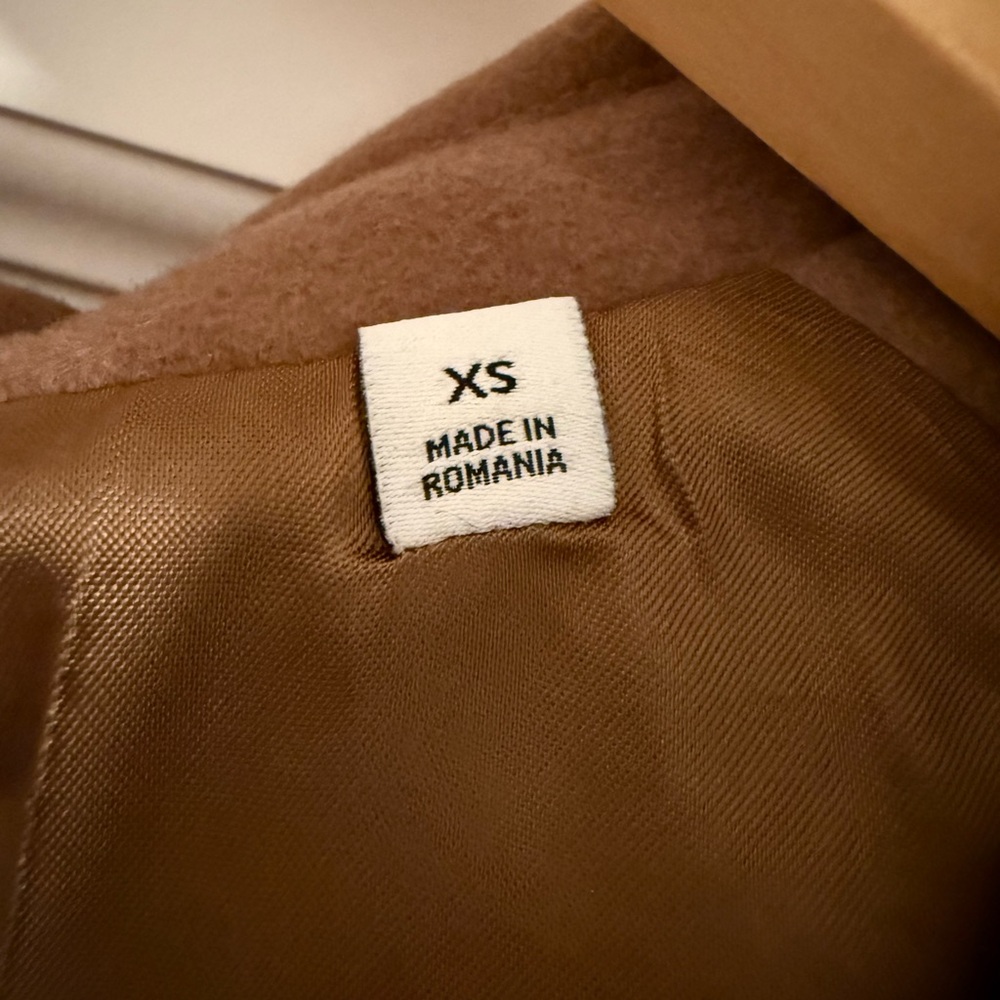 Aritzia Babaton Wool Coat - Picture 3 of 6